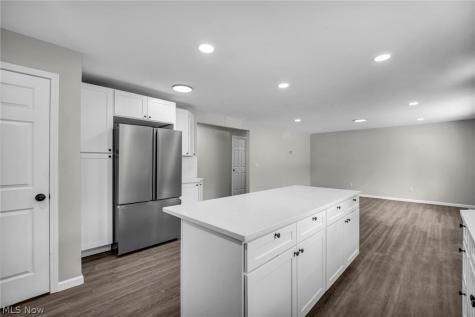 1190 East Boulevard Aurora OH 44202