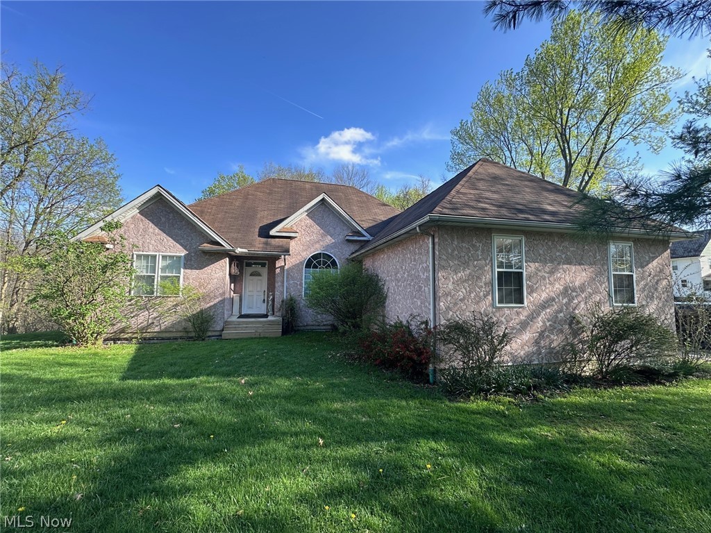 156 Penrose Court Elyria OH 44035