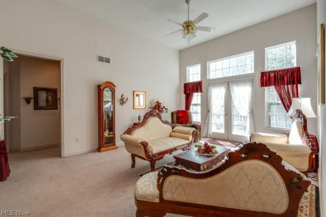 156 Penrose Court Elyria OH 44035
