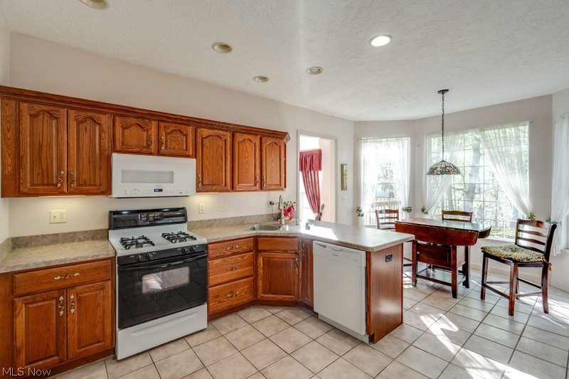 156 Penrose Court Elyria OH 44035