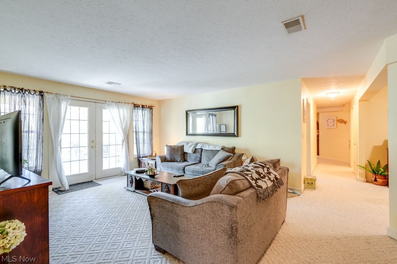156 Penrose Court Elyria OH 44035