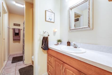 156 Penrose Court Elyria OH 44035