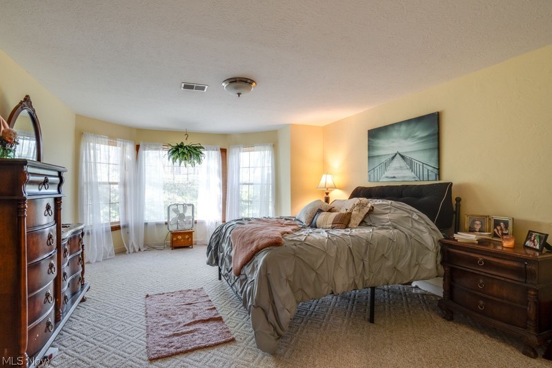 156 Penrose Court Elyria OH 44035
