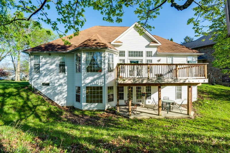 156 Penrose Court Elyria OH 44035