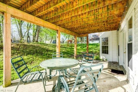 156 Penrose Court Elyria OH 44035