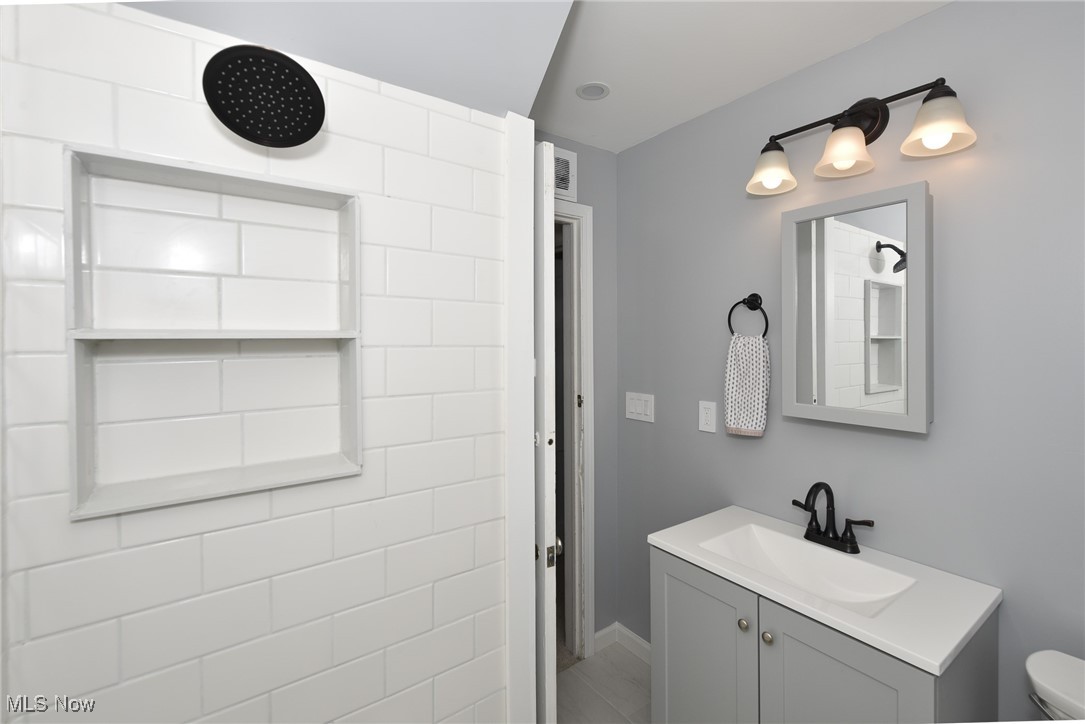 14625 Grapeland Avenue Cleveland OH 44111