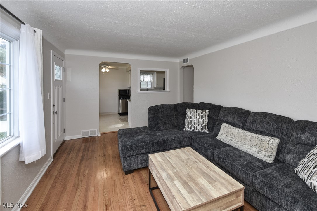 14625 Grapeland Avenue Cleveland OH 44111