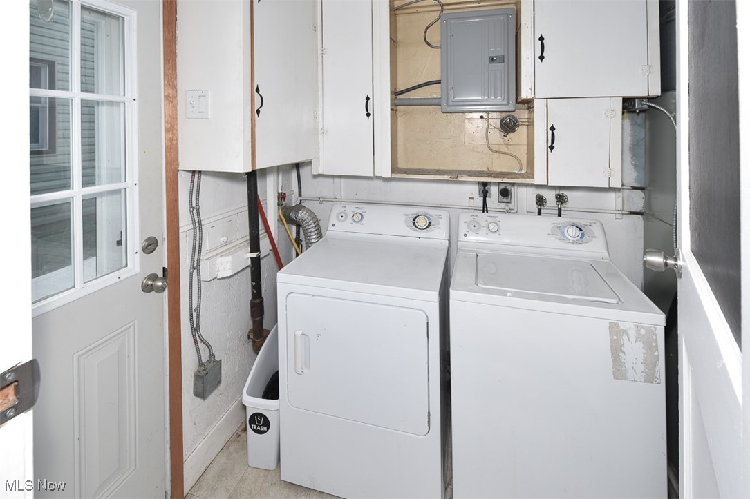 14625 Grapeland Avenue Cleveland OH 44111