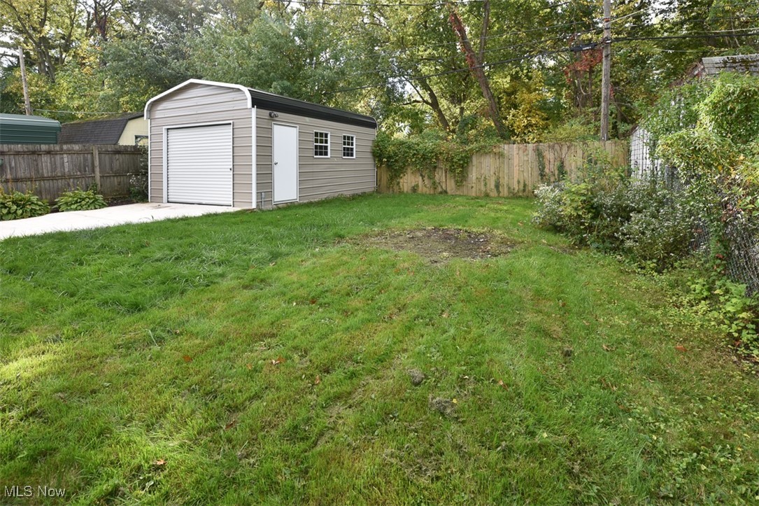 14625 Grapeland Avenue Cleveland OH 44111