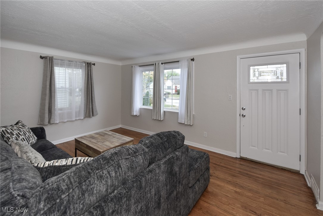 14625 Grapeland Avenue Cleveland OH 44111