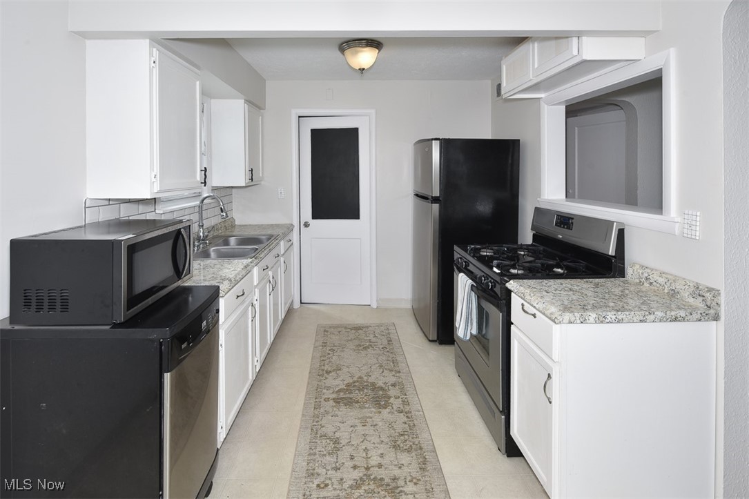 14625 Grapeland Avenue Cleveland OH 44111