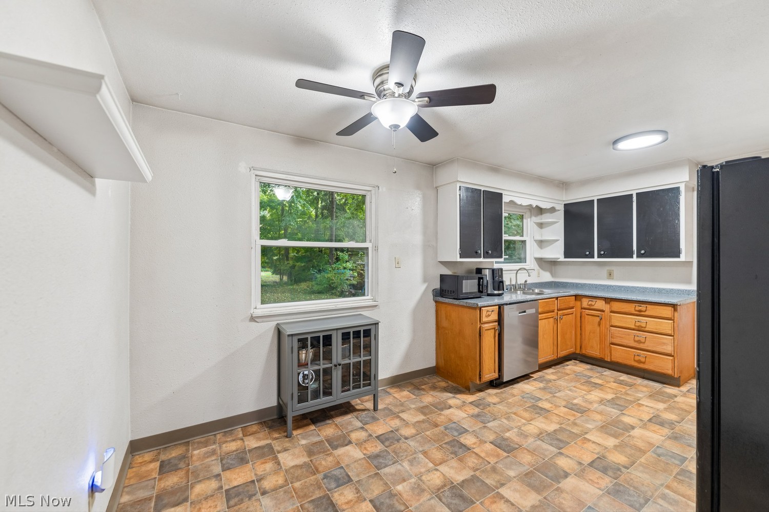 5832 Elmhurst Road North Olmsted OH 44070