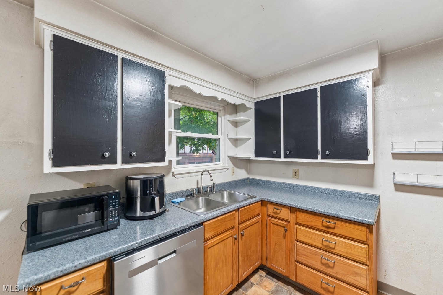 5832 Elmhurst Road North Olmsted OH 44070