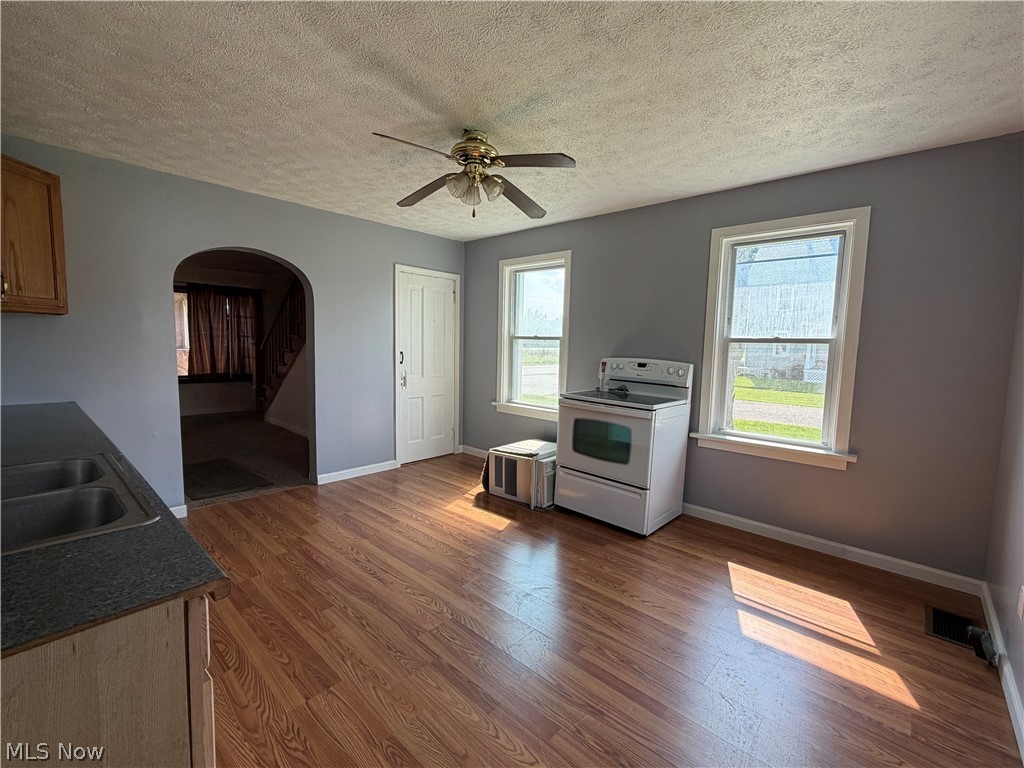296 Pennsylvania Avenue Sebring OH 44641