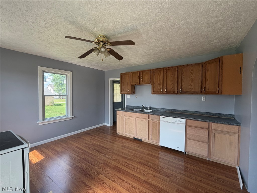 296 Pennsylvania Avenue Sebring OH 44641