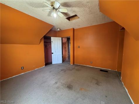 296 Pennsylvania Avenue Sebring OH 44641