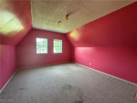 296 Pennsylvania Avenue Sebring OH 44641