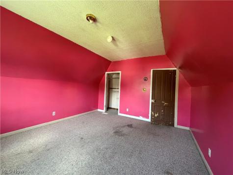 296 Pennsylvania Avenue Sebring OH 44641