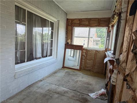 296 Pennsylvania Avenue Sebring OH 44641