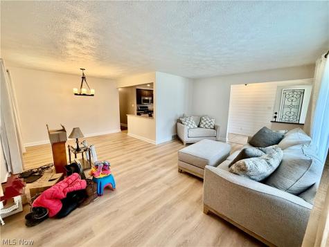 5687 Lancaster Drive Brooklyn Heights OH 44131