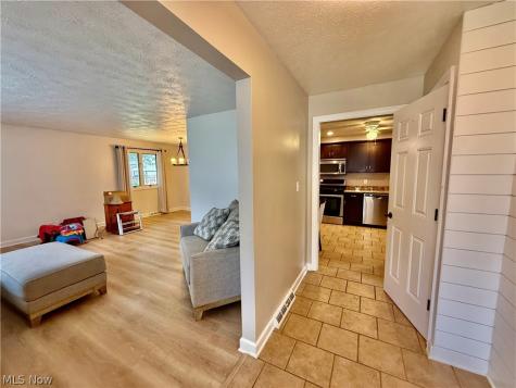 5687 Lancaster Drive Brooklyn Heights OH 44131
