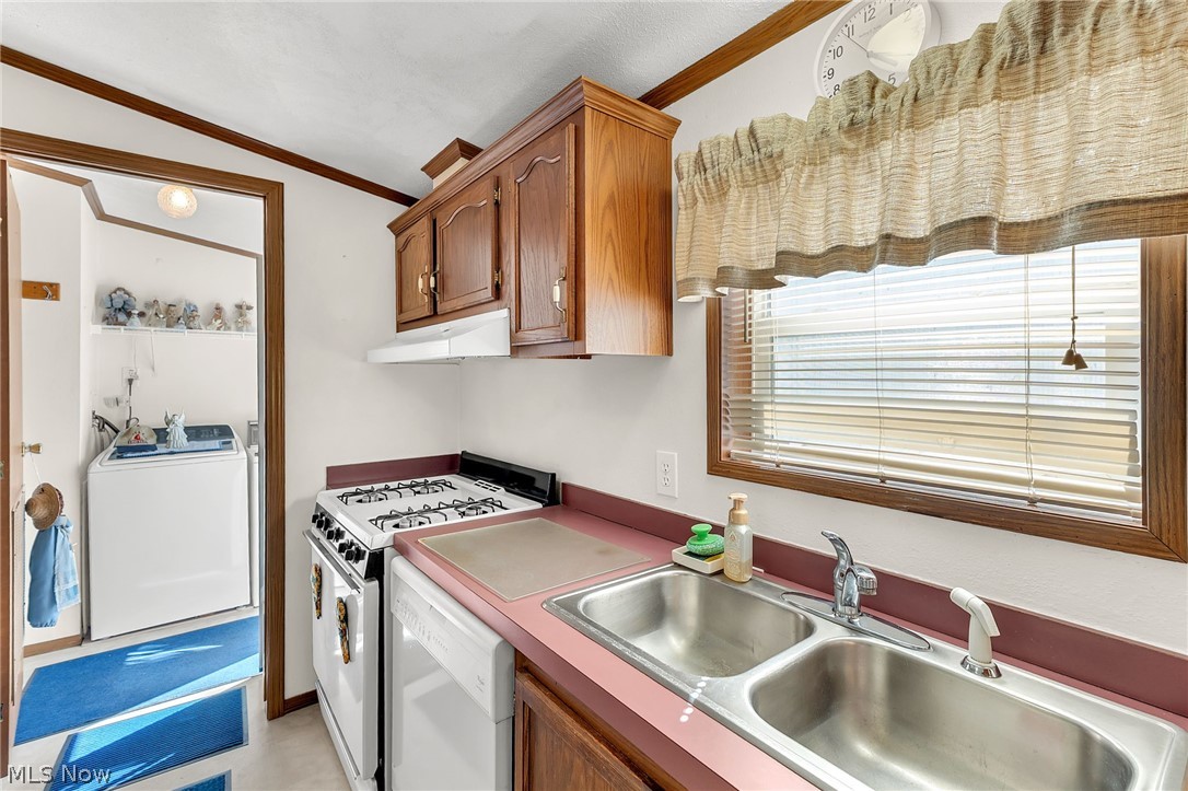 7371 State Route 9 Hanoverton OH 44423