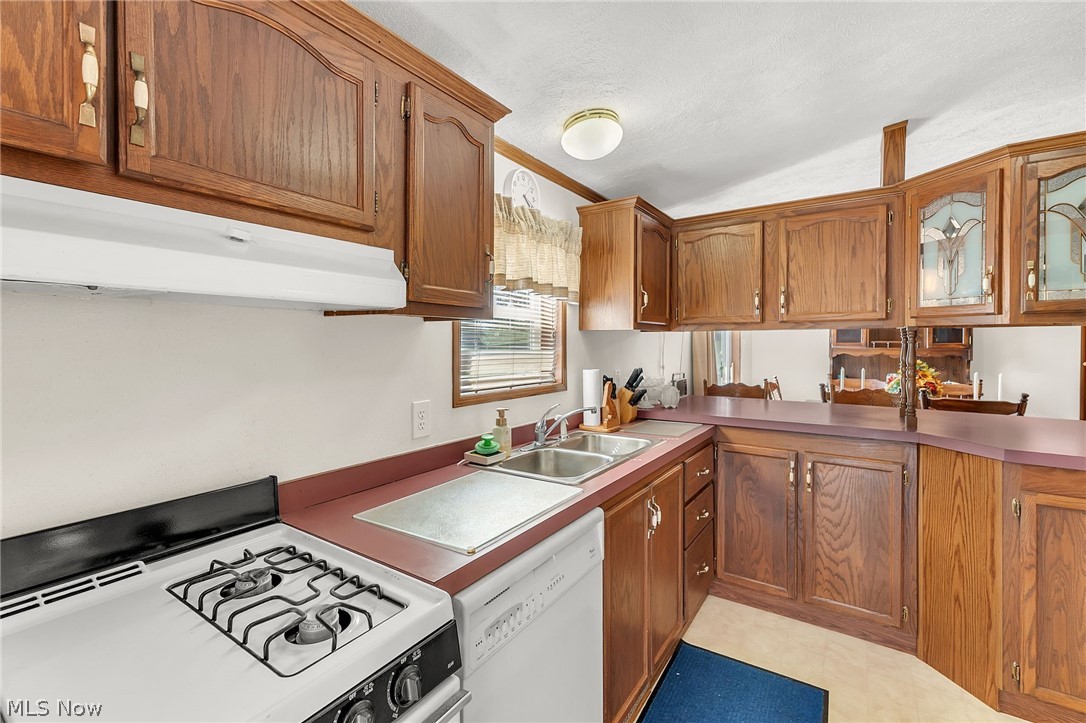 7371 State Route 9 Hanoverton OH 44423