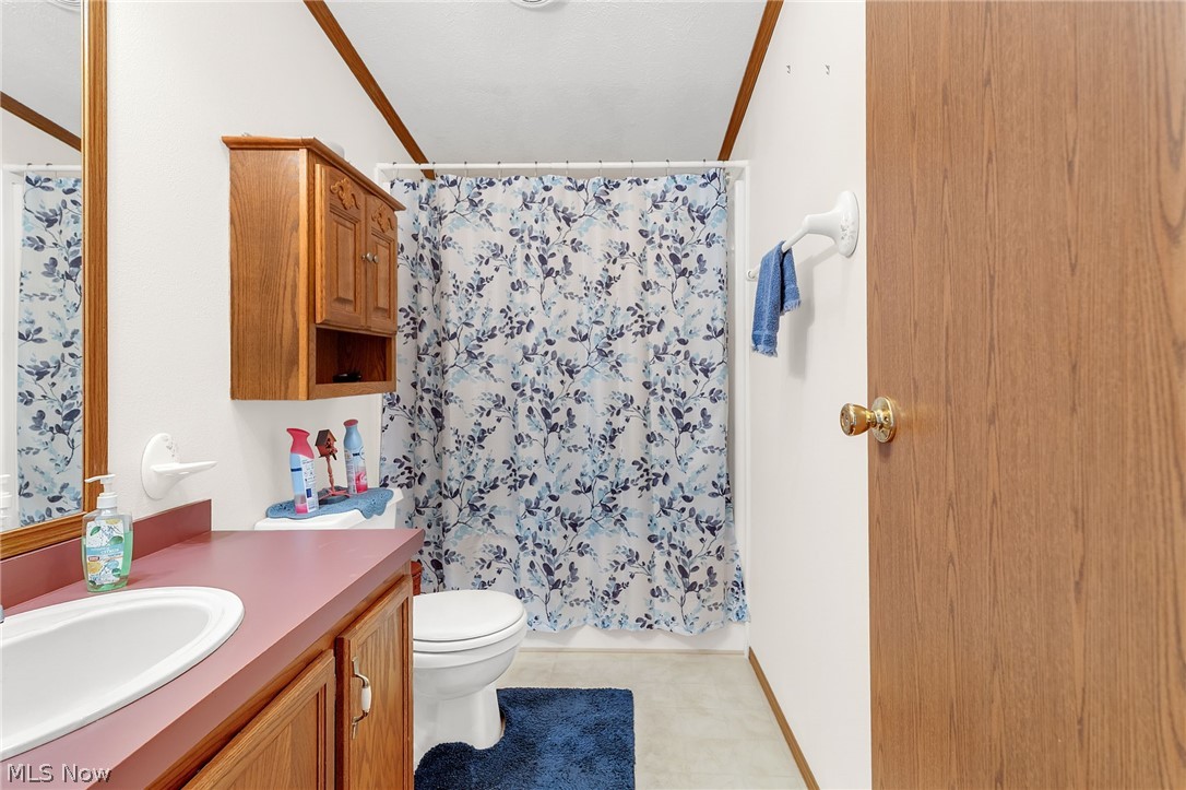 7371 State Route 9 Hanoverton OH 44423