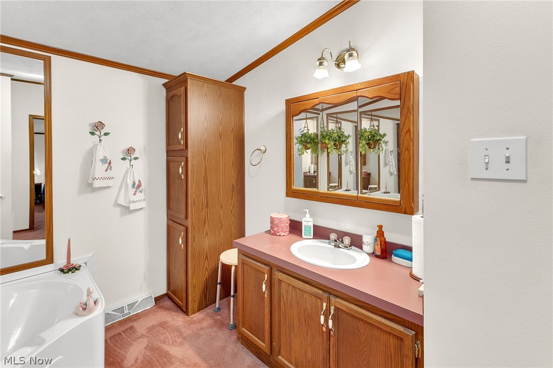 7371 State Route 9 Hanoverton OH 44423