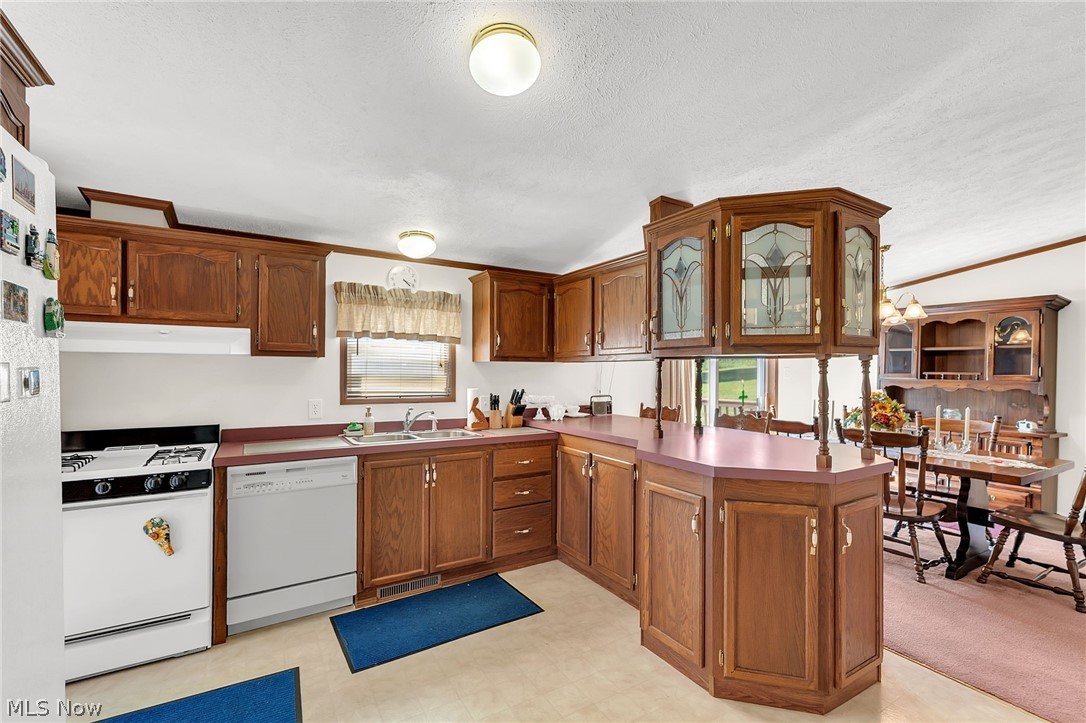 7371 State Route 9 Hanoverton OH 44423