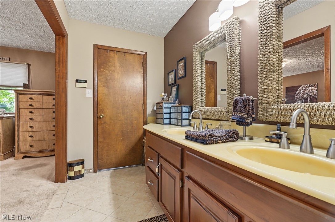 4710 Young Road Stow OH 44224
