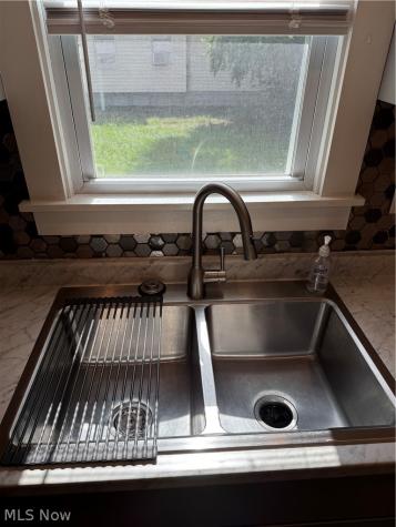 3118 W 82nd Street Cleveland OH 44102