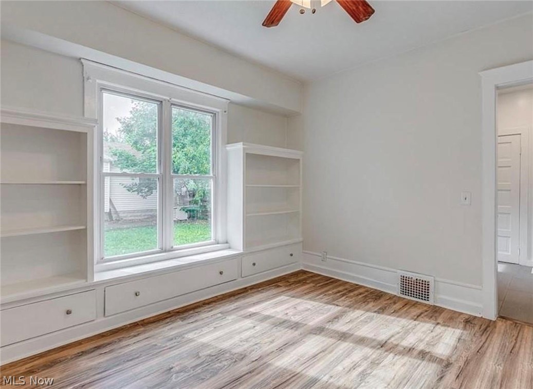 3118 W 82nd Street Cleveland OH 44102