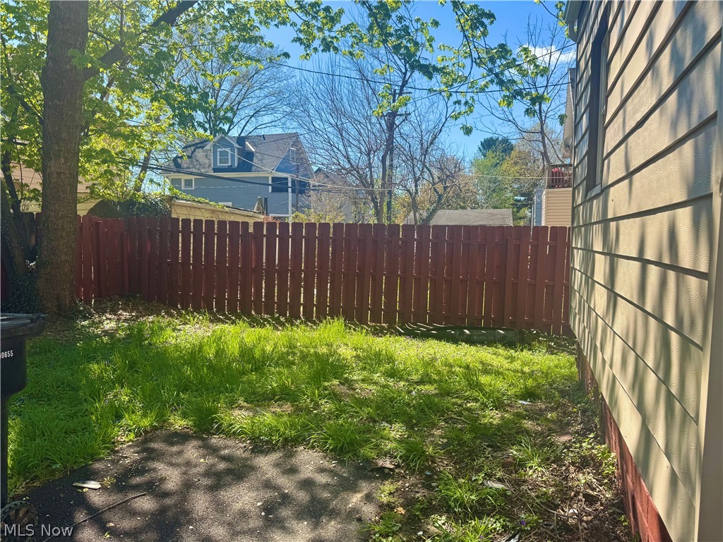 9606 Parmelee Avenue Cleveland OH 44108