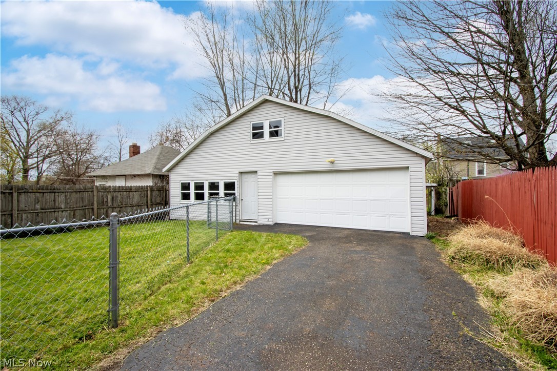 1311 Woodward Place NW Canton OH 44709