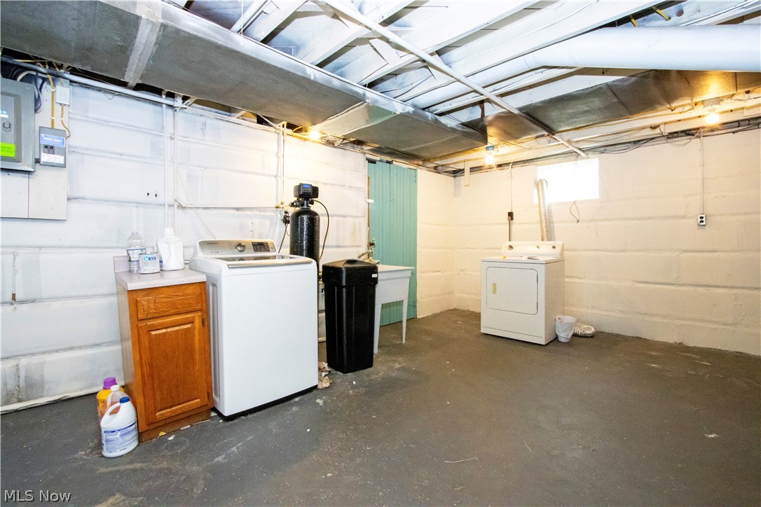 1311 Woodward Place NW Canton OH 44709