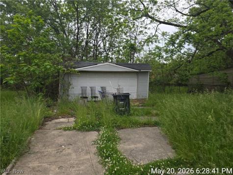 3276 E 145th Street Cleveland OH 44120