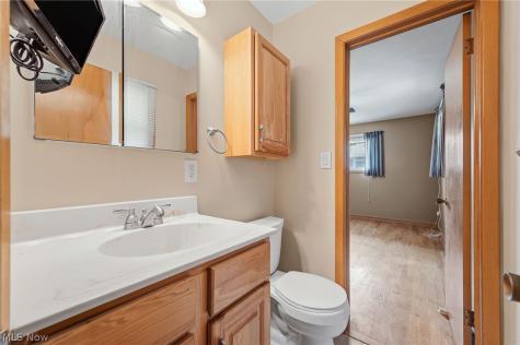 8382 Royalhaven Drive North Royalton OH 44133
