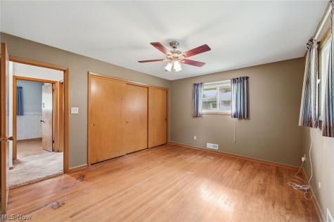 8382 Royalhaven Drive North Royalton OH 44133