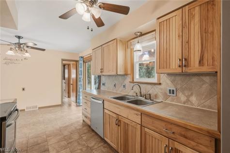 8382 Royalhaven Drive North Royalton OH 44133