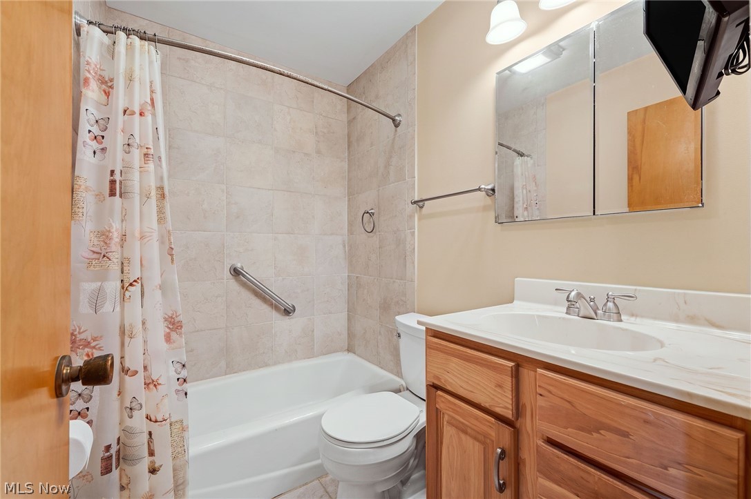 8382 Royalhaven Drive North Royalton OH 44133