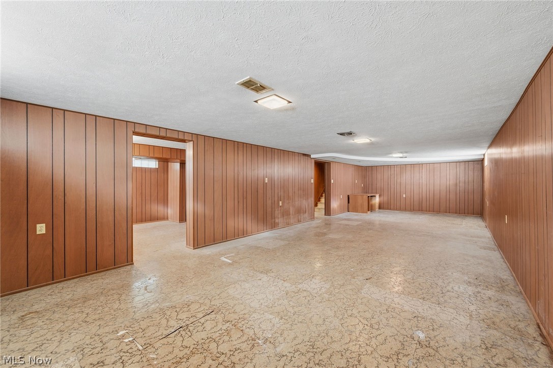 8382 Royalhaven Drive North Royalton OH 44133