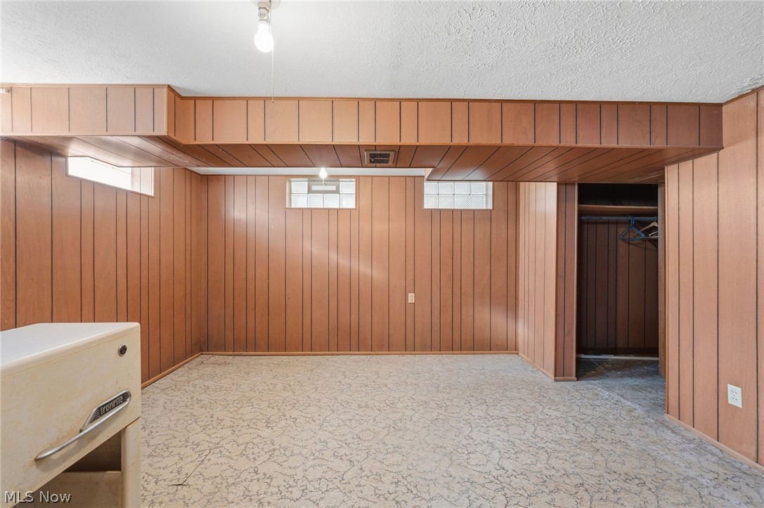 8382 Royalhaven Drive North Royalton OH 44133