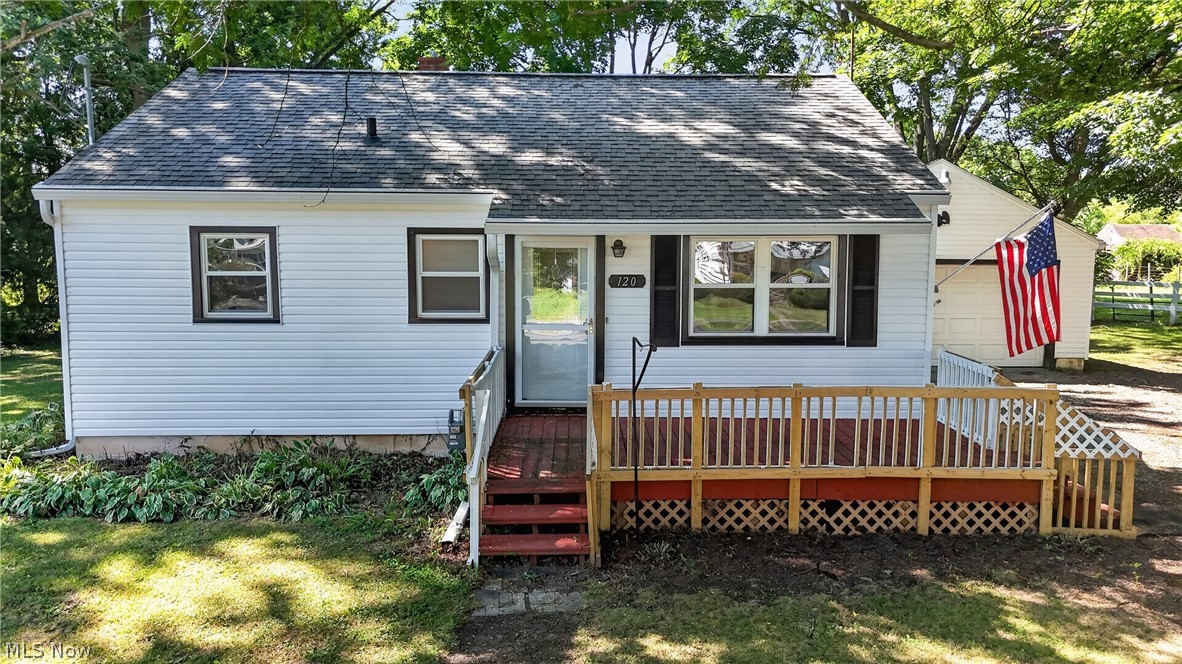 120 Coulter Street Creston OH 44217