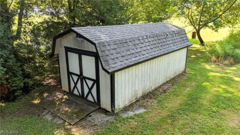 120 Coulter Street Creston OH 44217