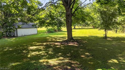 120 Coulter Street Creston OH 44217