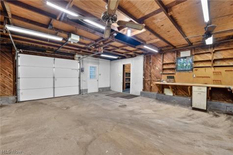 120 Coulter Street Creston OH 44217