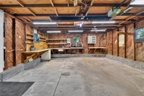 120 Coulter Street Creston OH 44217