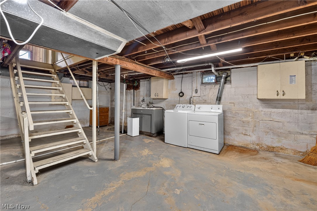 120 Coulter Street Creston OH 44217
