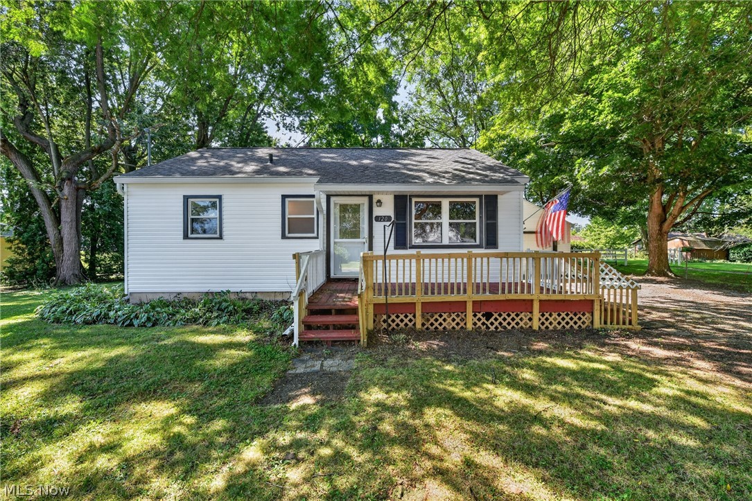 120 Coulter Street Creston OH 44217